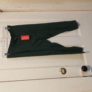 Liva Feather soft Capri leggings forest green XXL new with tags